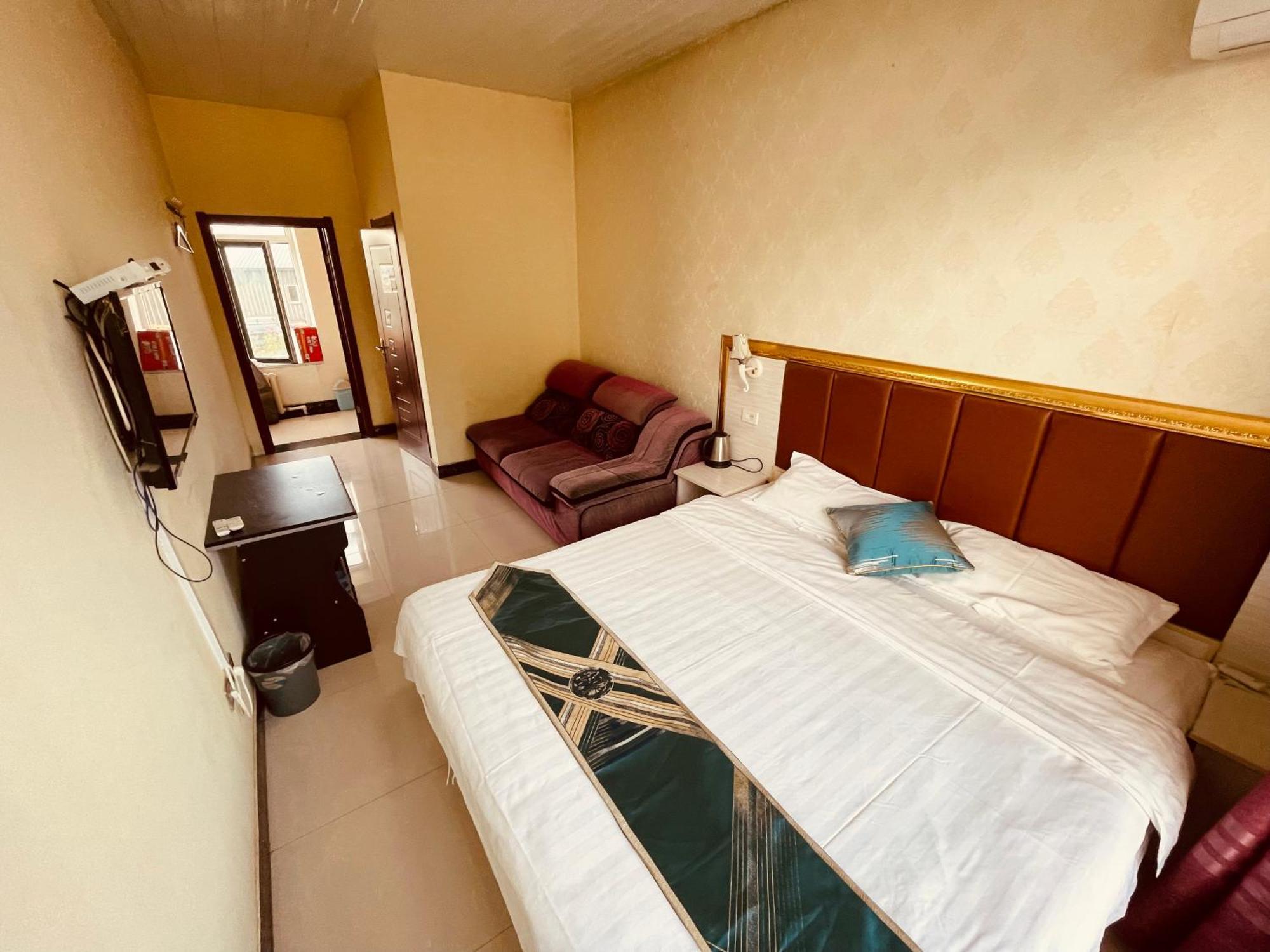 哈尔滨机场东方红运宾馆 Hotel Cameră foto