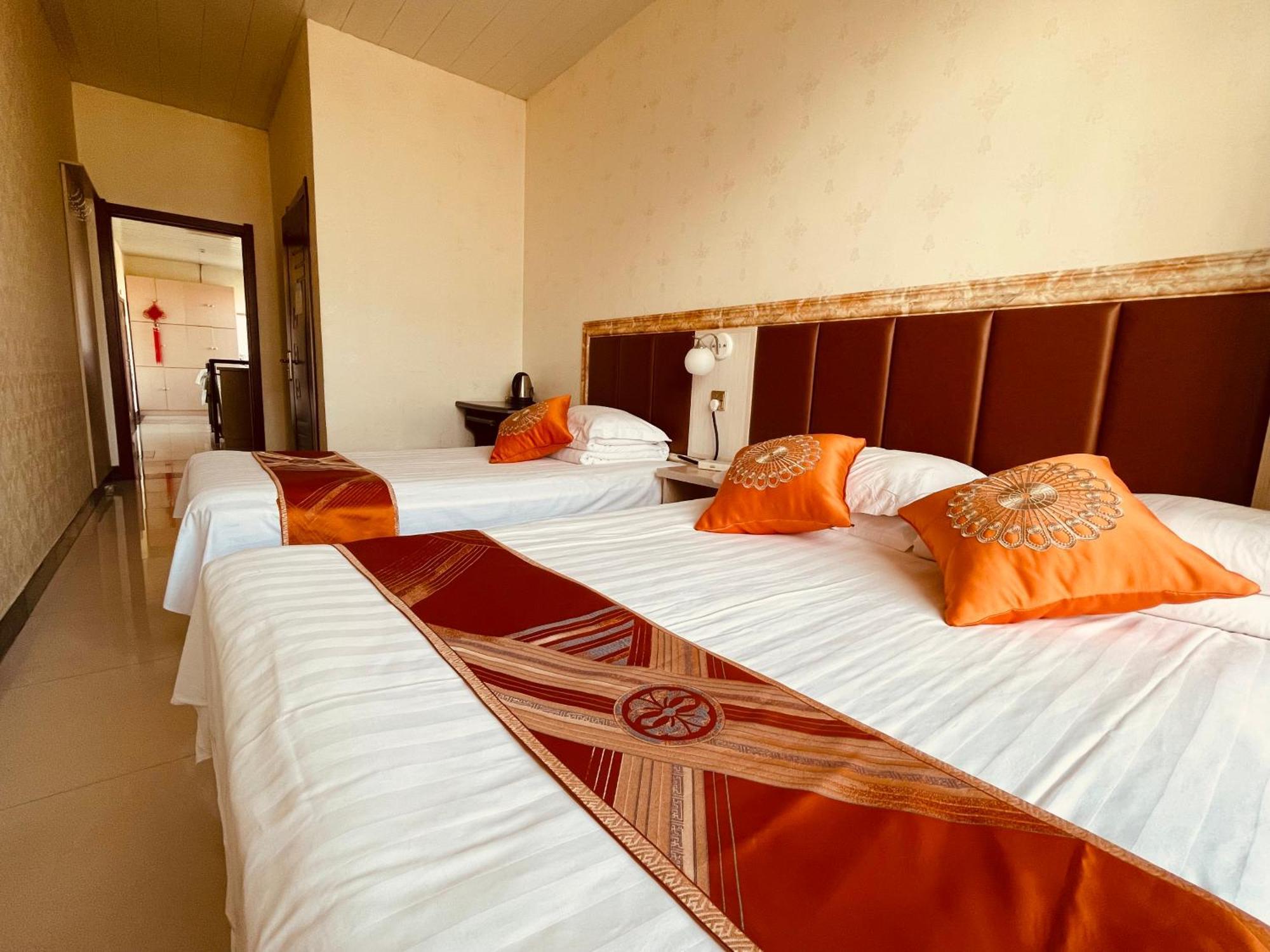 哈尔滨机场东方红运宾馆 Hotel Cameră foto