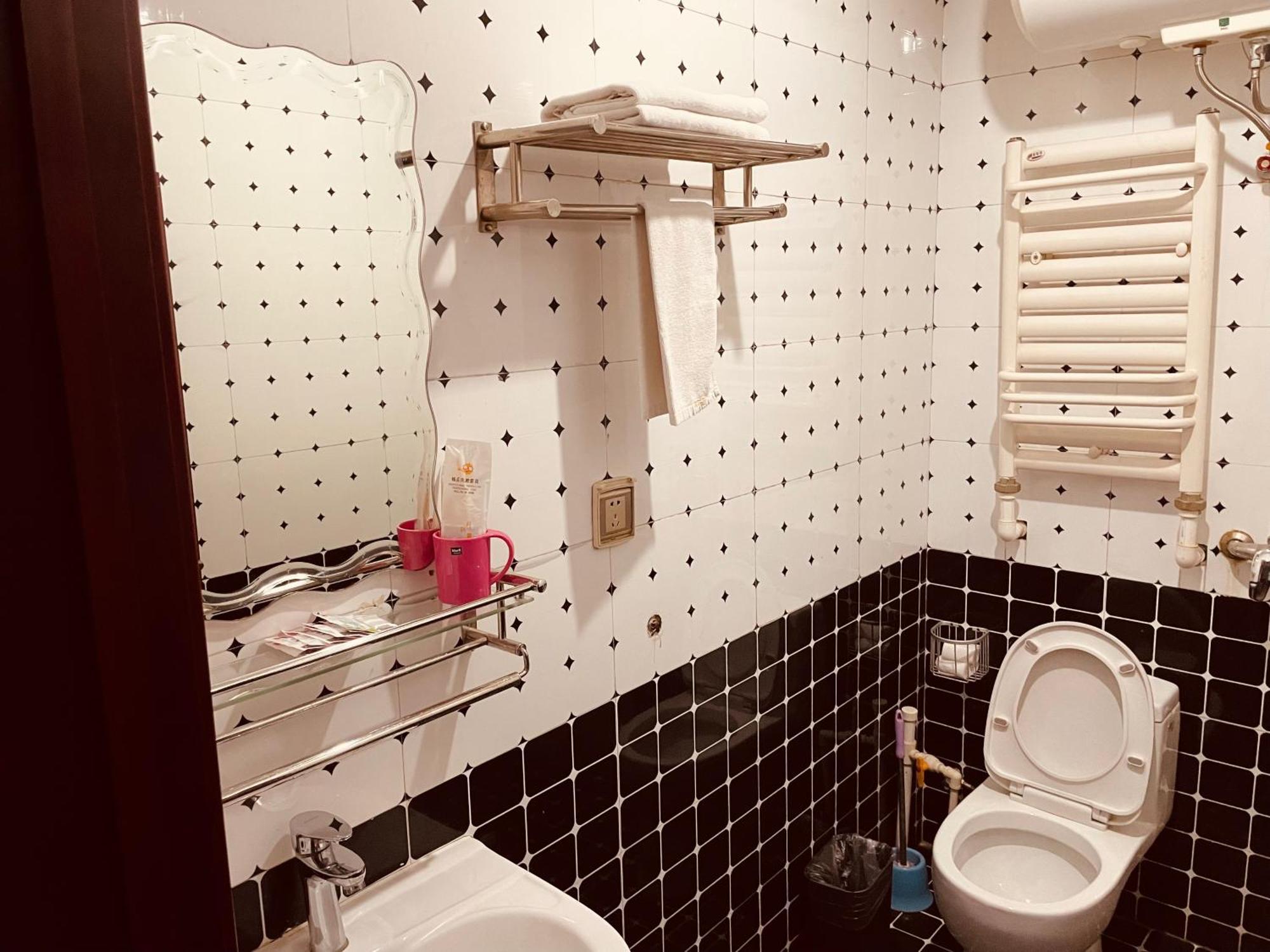 哈尔滨机场东方红运宾馆 Hotel Cameră foto