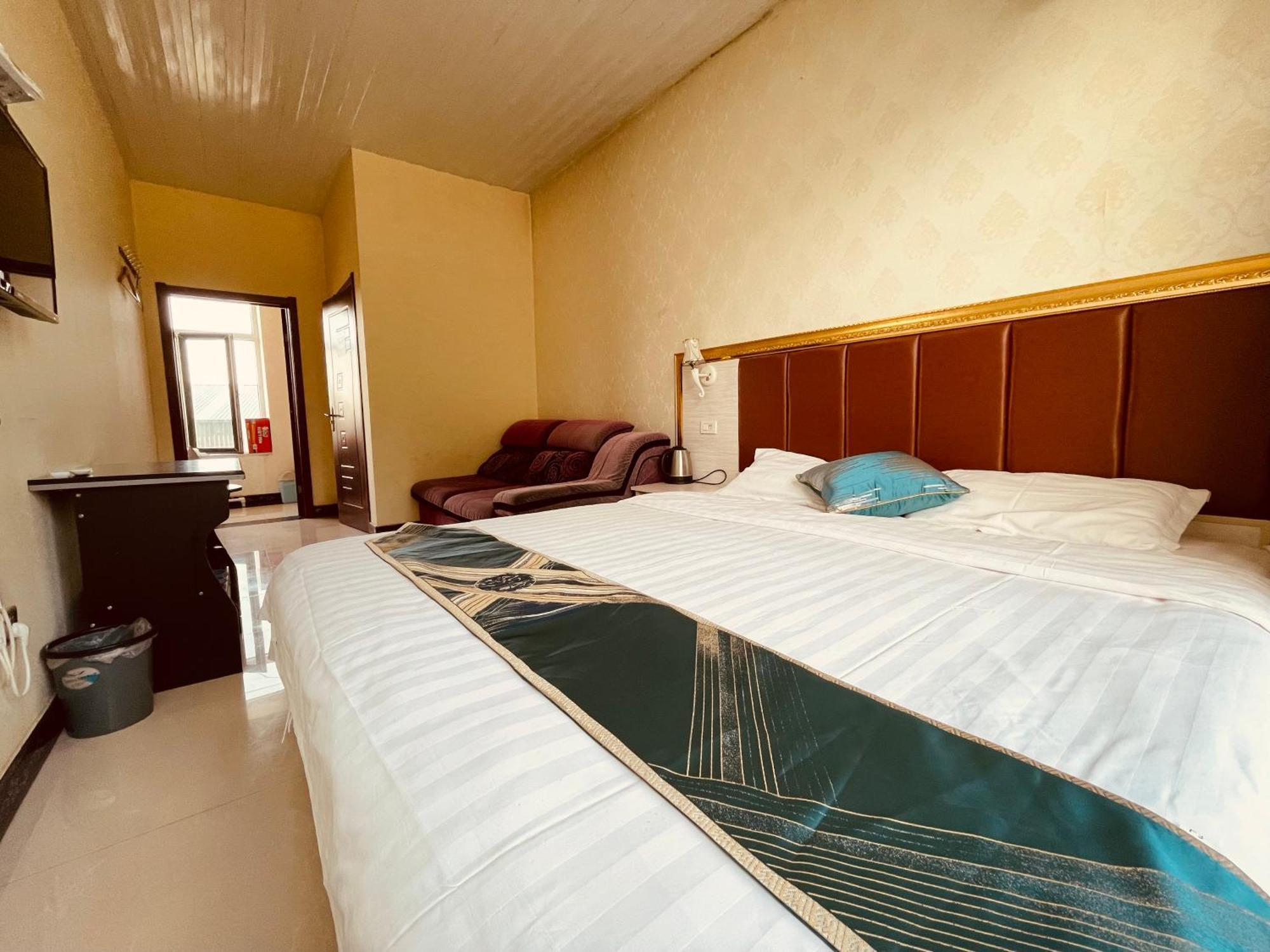 哈尔滨机场东方红运宾馆 Hotel Cameră foto