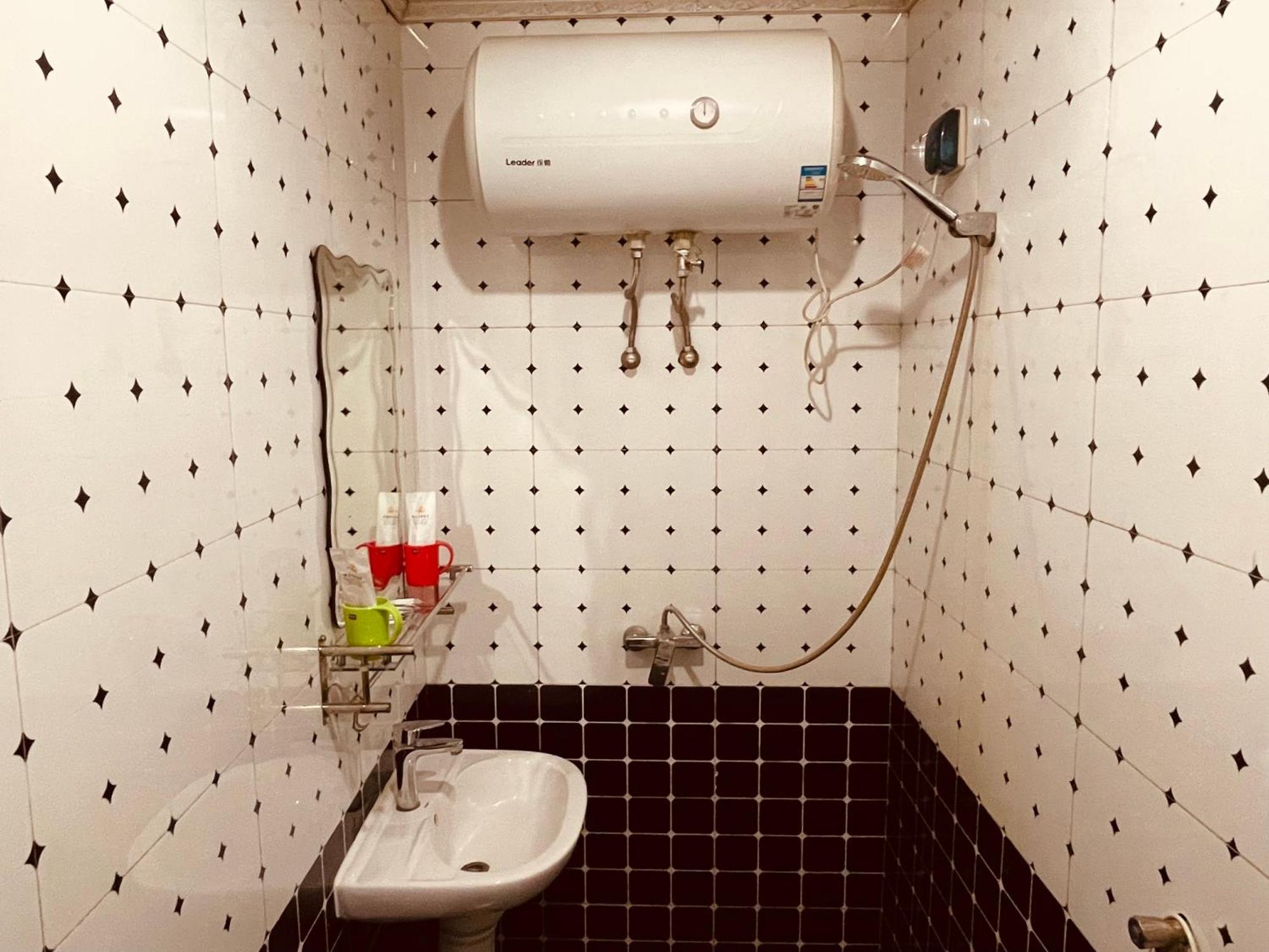哈尔滨机场东方红运宾馆 Hotel Cameră foto